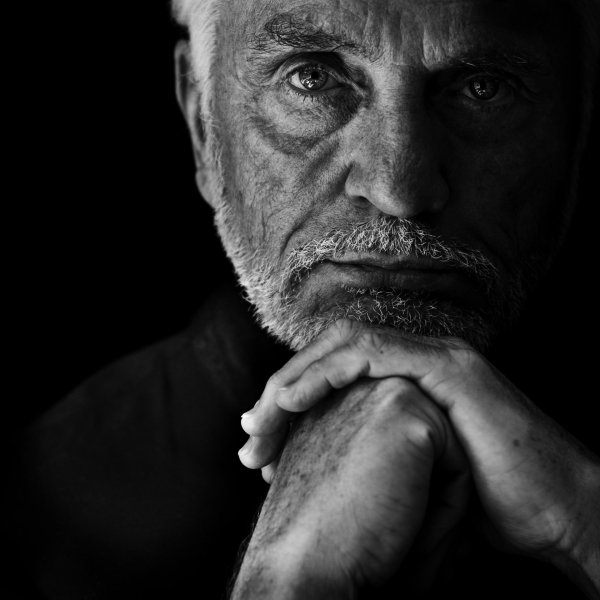 Черно белые для мужчины