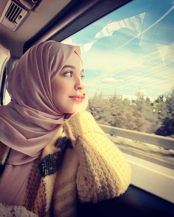 знаменитости в хиджабе