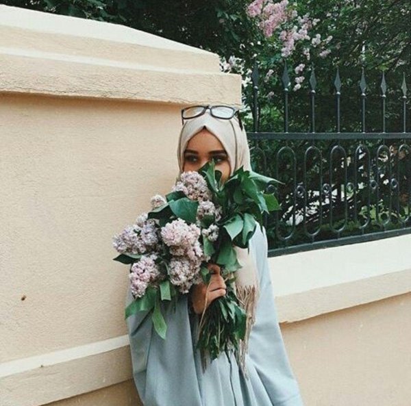 александра головкова в платке