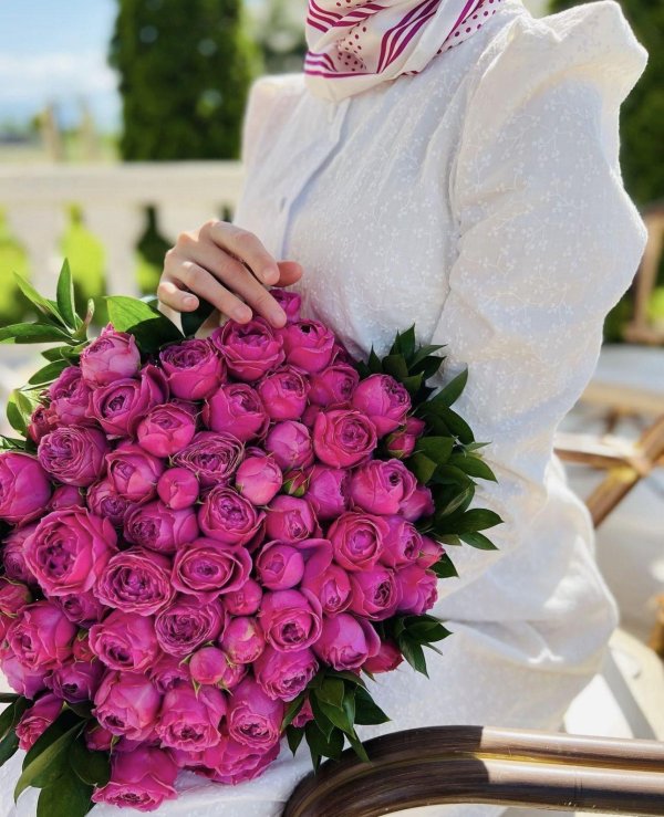 роза кустовая пионовидная