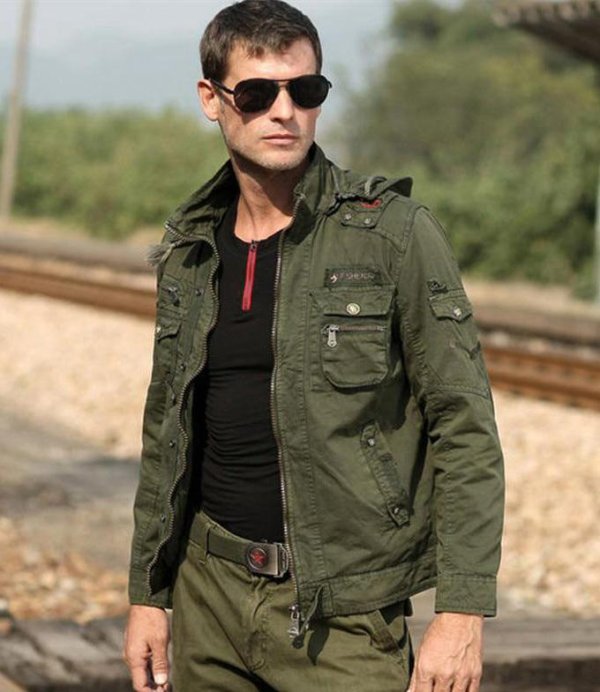 Военные мужчины