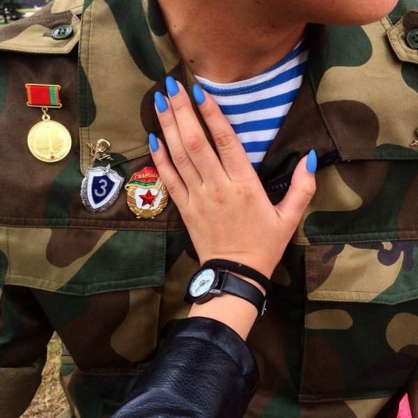 Военные мужчины