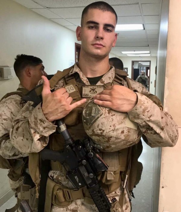 Военные мужчины