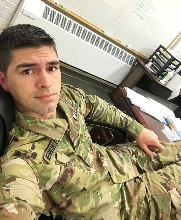 Военные мужчины