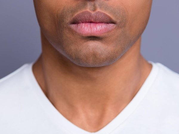 Губы мужчины