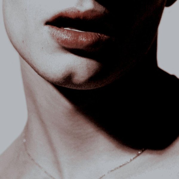 Губы мужчины