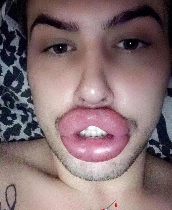 Губы мужчины