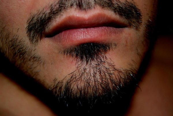 Губы мужчины