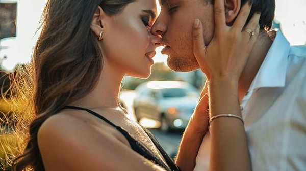 Губы мужчины