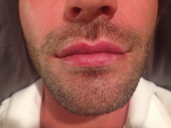 Губы мужчины