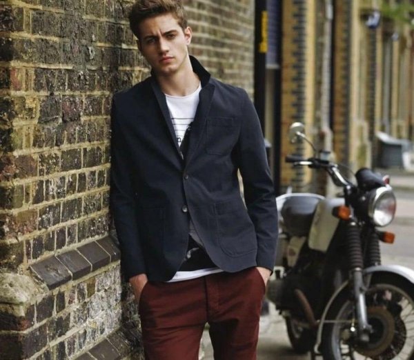 адам галлахер лук пальто