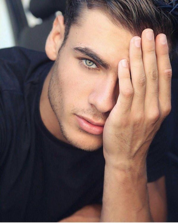 красивые мужские глаза