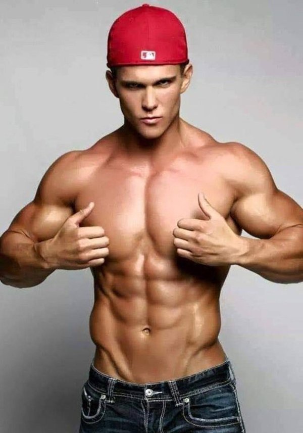 накаченные мужик