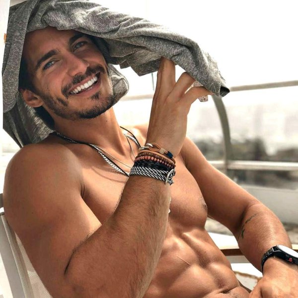 красивая парень