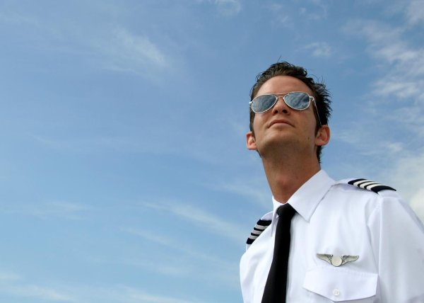 летчик гражданской авиации