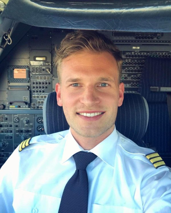 красивые летчики мужчины