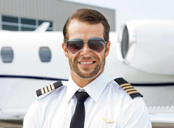 самолет пилот