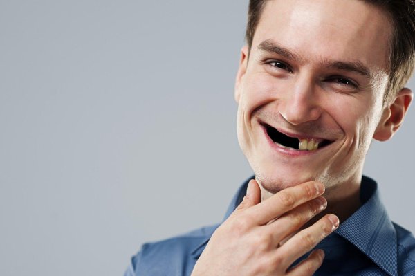 улыбающиеся люди