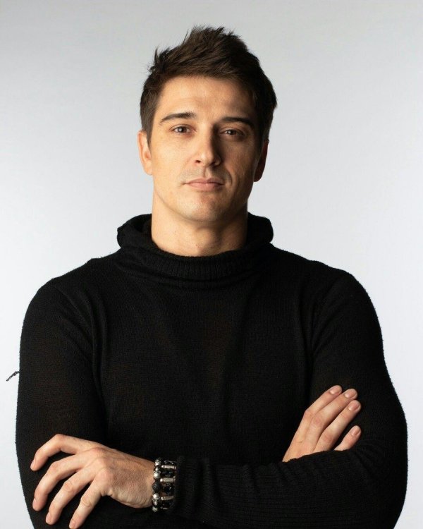 стас бондаренко