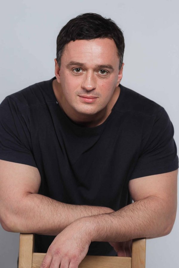 никита зверев