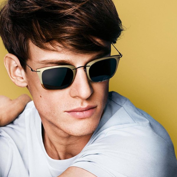 красивые парни в очках