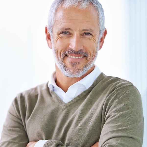 взрослые мужчины