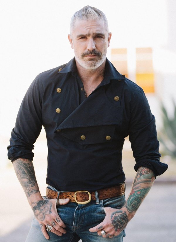 матерые мужики