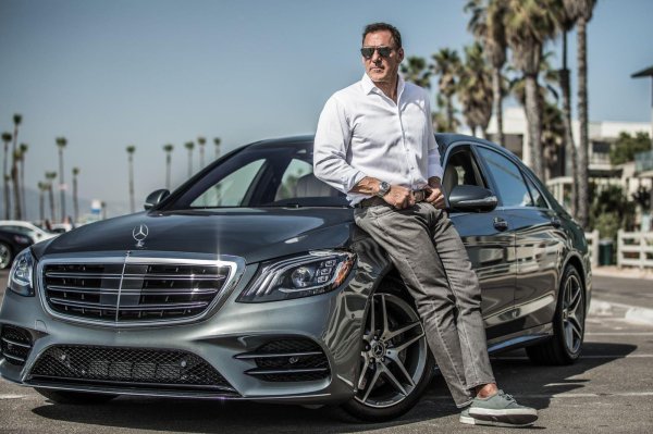 глава мерседес бенц