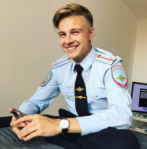 роман карплюк