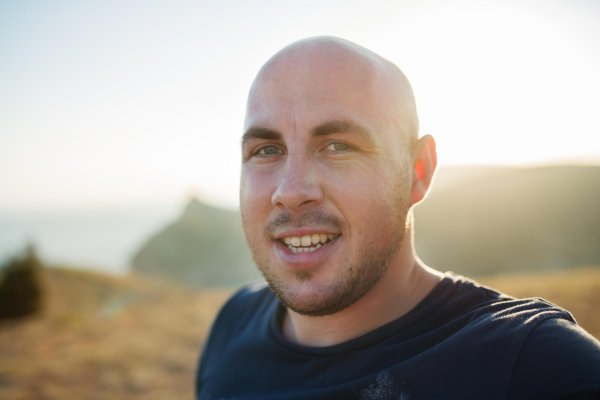 лысые парни