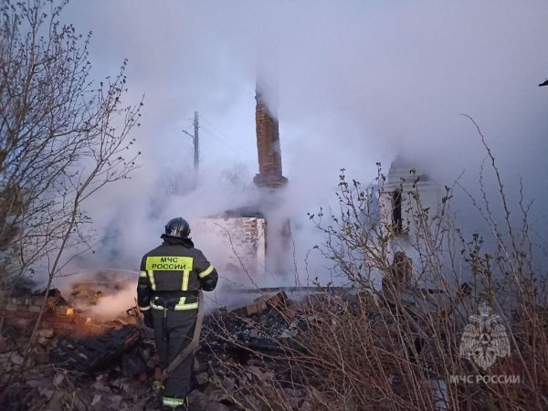 сгоревший дом