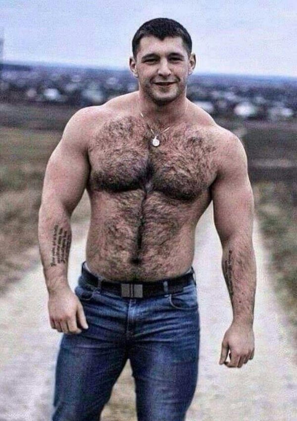 мужчина кавказец