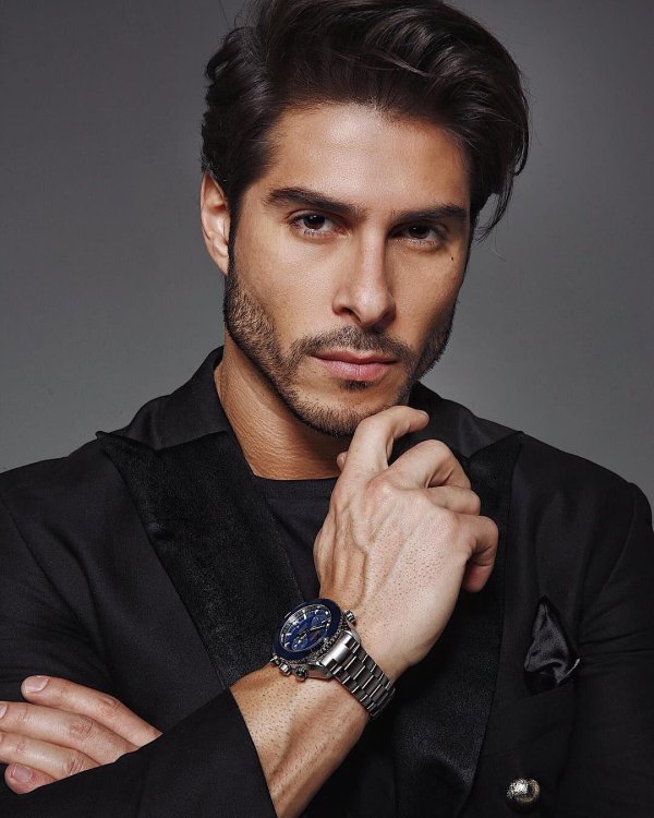 мужская модель