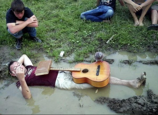 пьяный гитарист