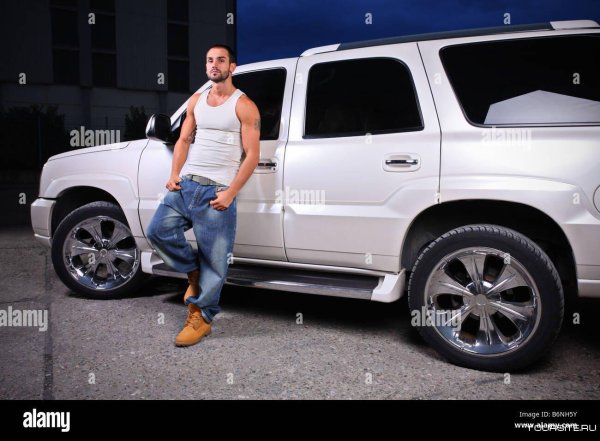 парень на джипе