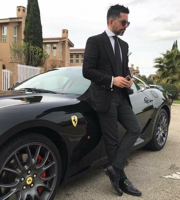 богатые парни