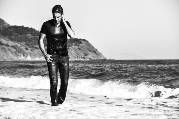 мужская фотосессия на море