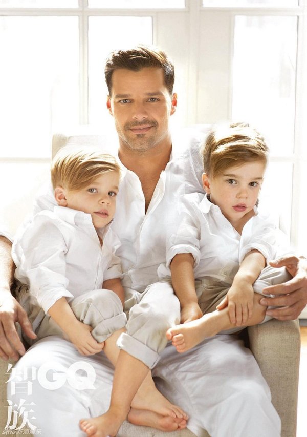 рики мартин и его муж