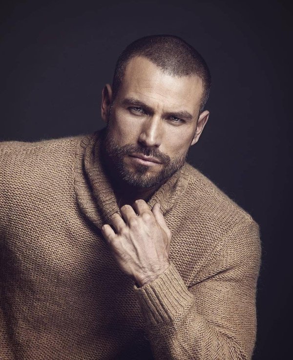 брутальный мужской портрет