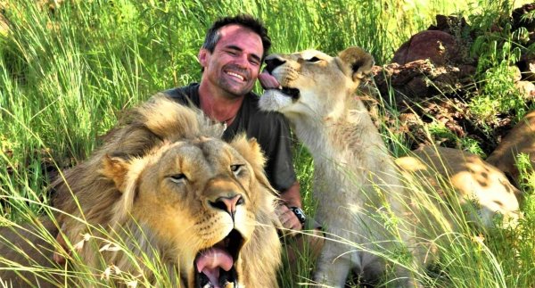 kevin richardson lion whisperer