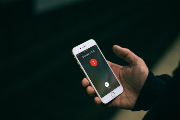 экстренный вызов iphone