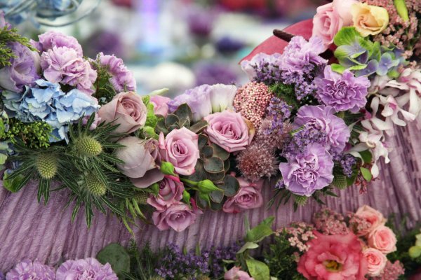 цветочная композиция сиреневая