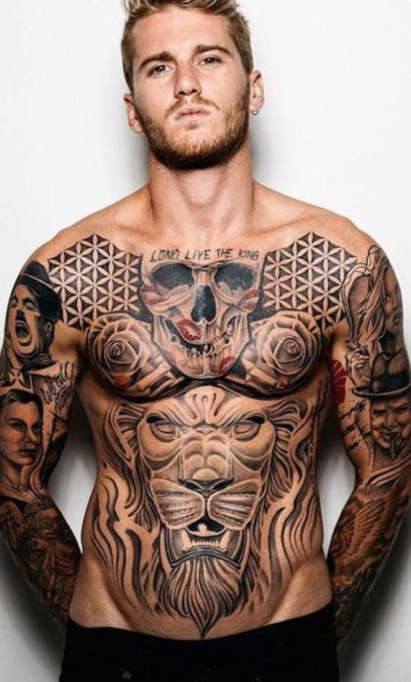 татуировки популярных людей