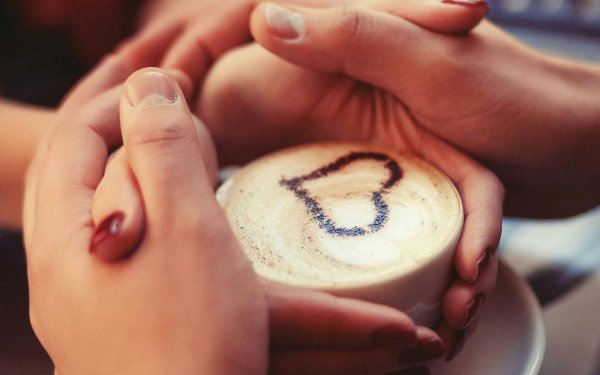 руки влюбленные