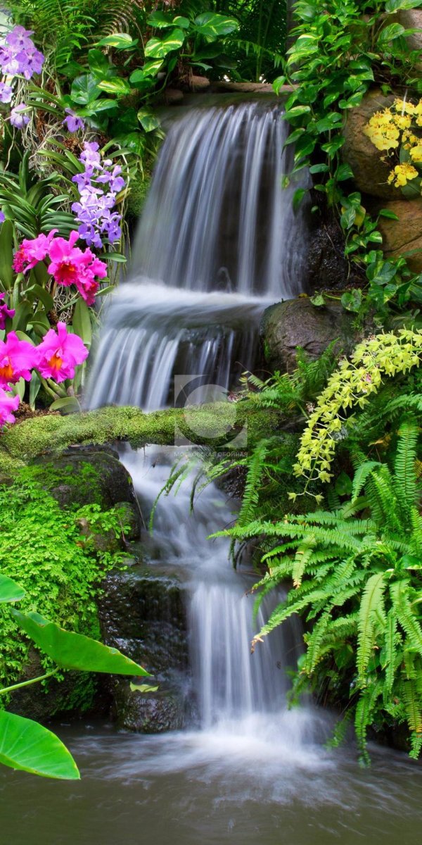 панно водопад