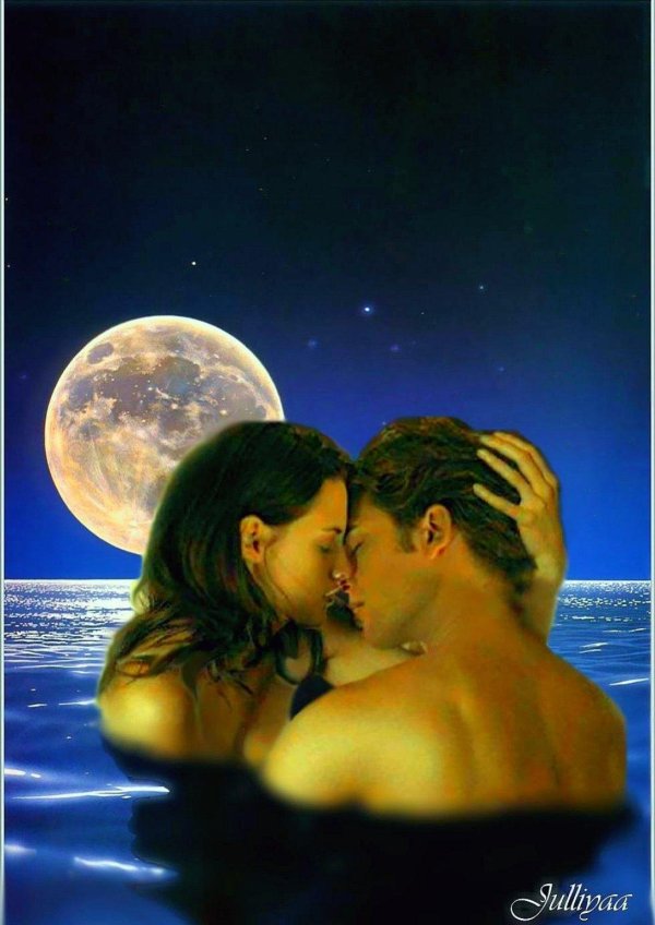 поцелуи под луной