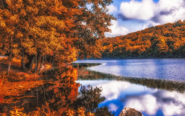 осеннее озеро