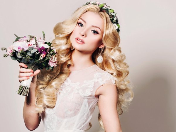 прическа локоны