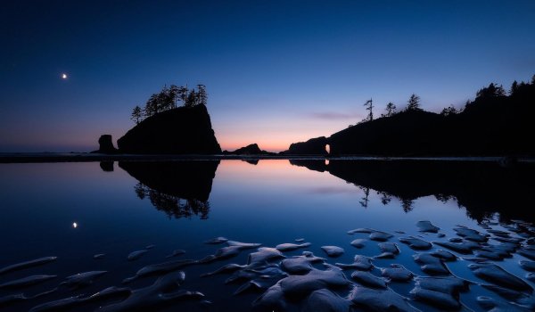 скалы закат