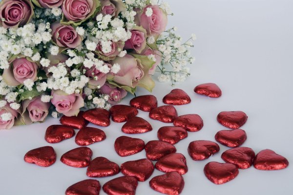 лепестки роз